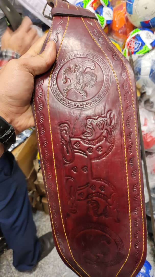 کمربند بدنسازی چرم